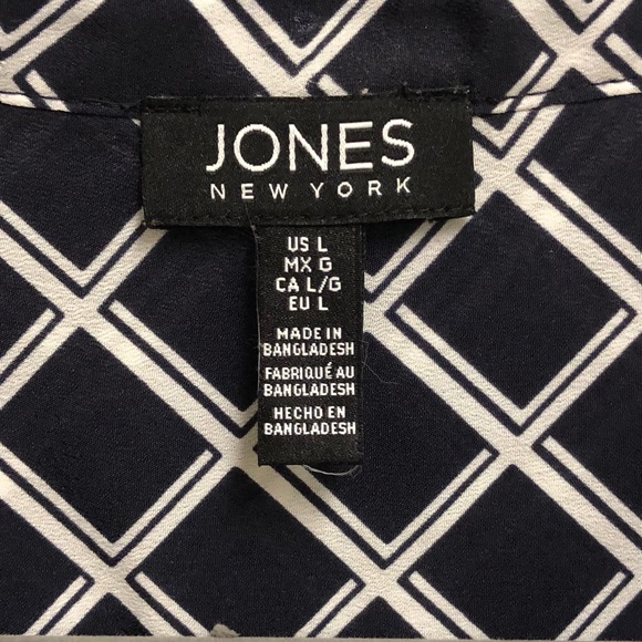 Women’s Blouse, Size LG - Picture 3 of 4